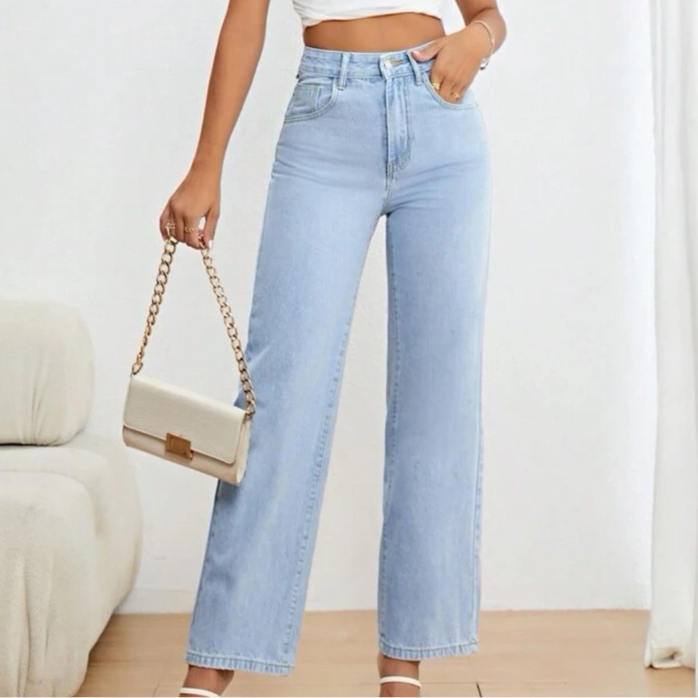 Light Wash Jeans